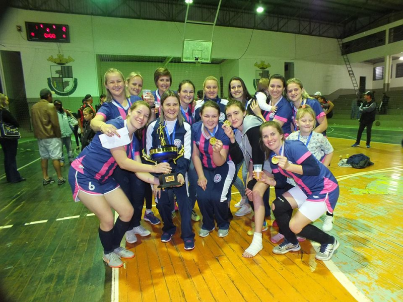 FUTSAL FEMININO DE NOVA CANDELÁRIA SEGUE SENDO DESTAQUE NA REGIÃO